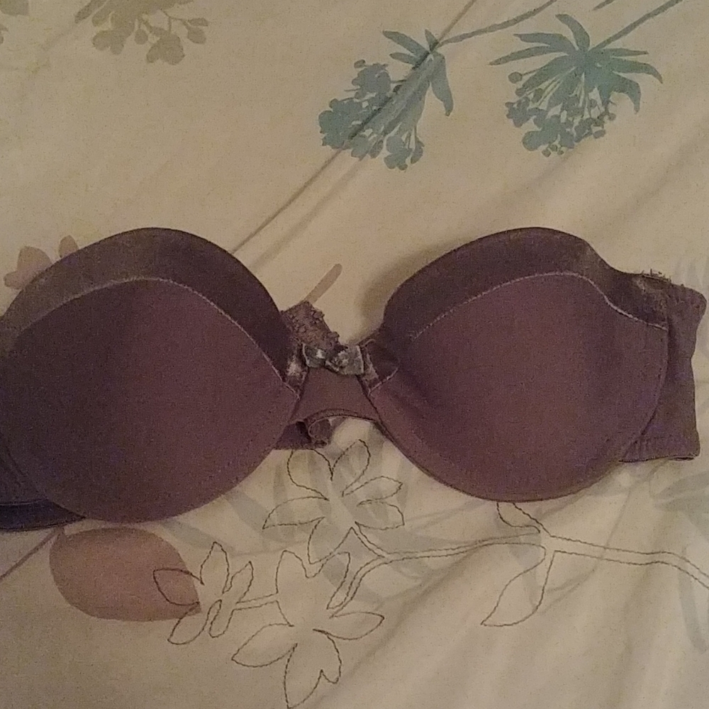 34B gray strapless bra